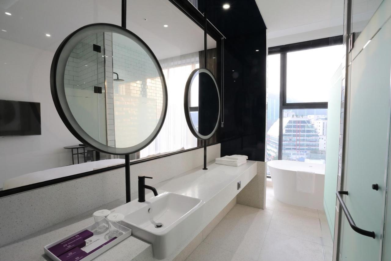 Orchid Hotel Vondzsu Kültér fotó